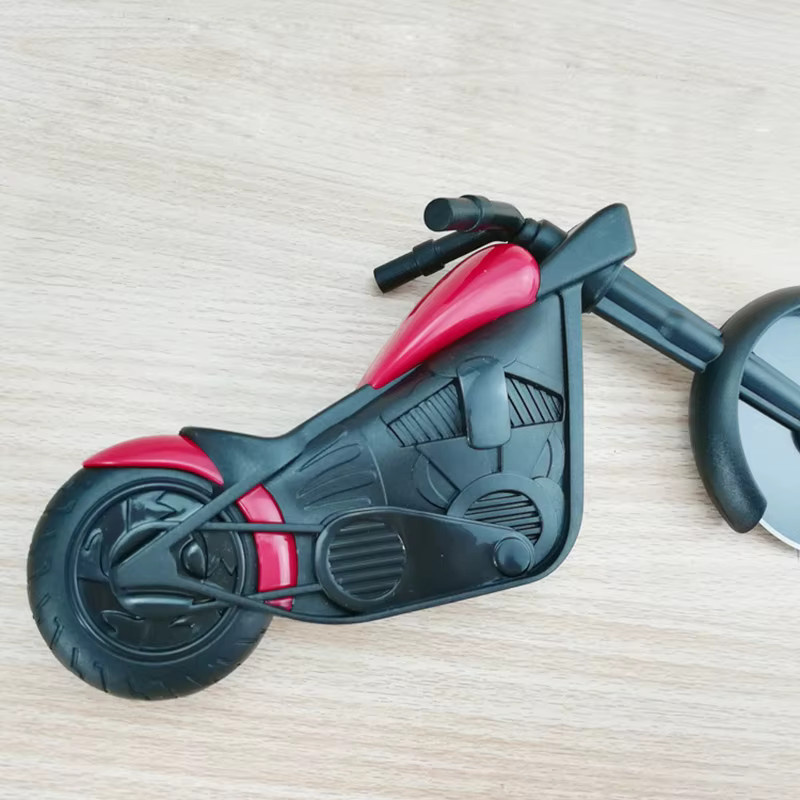 Kreativer Pizzaschneider in Motorrad-Design aus Edelstahl und Kunststoff für Pizza und Roller - Bild 3