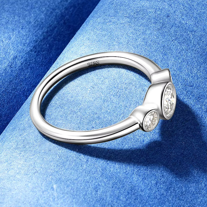 IOGOU D Drei-Stein-Moissanit-Diamantring, 925 Silber, Damen - Bild 2