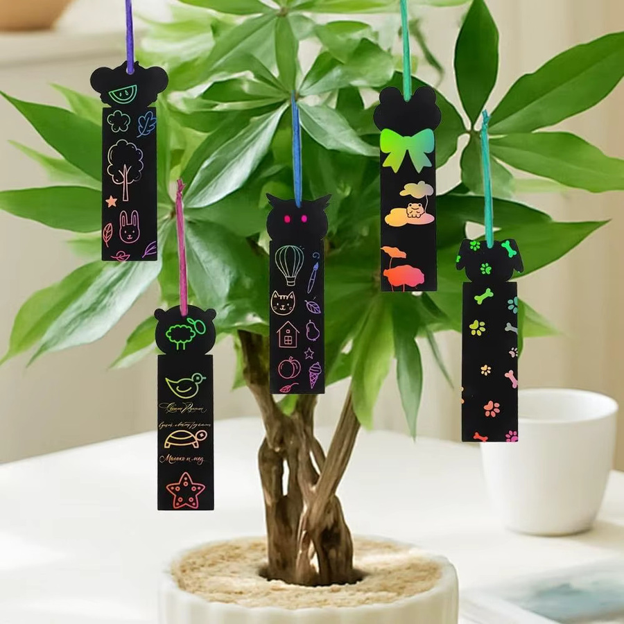 12 Stück DIY Papier-Kratzmalerei-Lesezeichen in verschiedenen Tierformen wie Dinosaurier und Einhorn von YMY, Mehrfarbig - Bild 3