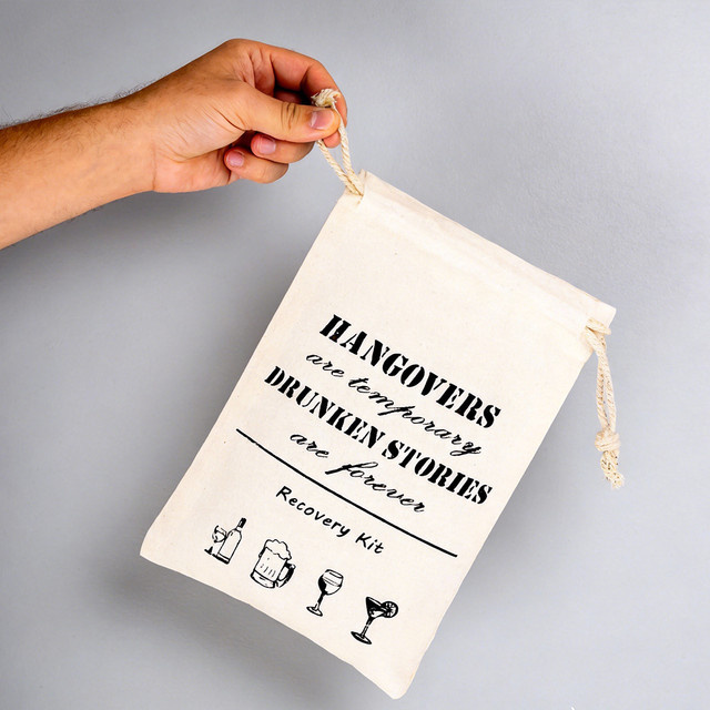 10 Stück Baumwoll-Geschenktüten aus Musselin für Junggesellinnenabschied und Hochzeiten als Hangover-Kit-Taschen - Bild 1
