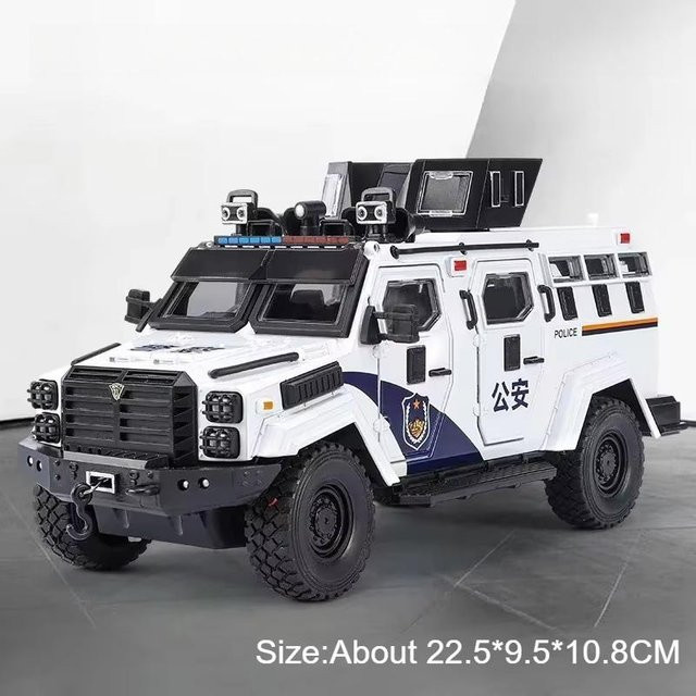 Linyi toy car Säbelzahn-Tiger gepanzertes Fahrzeug, 1:24, ab 14 Jahren - Bild 1