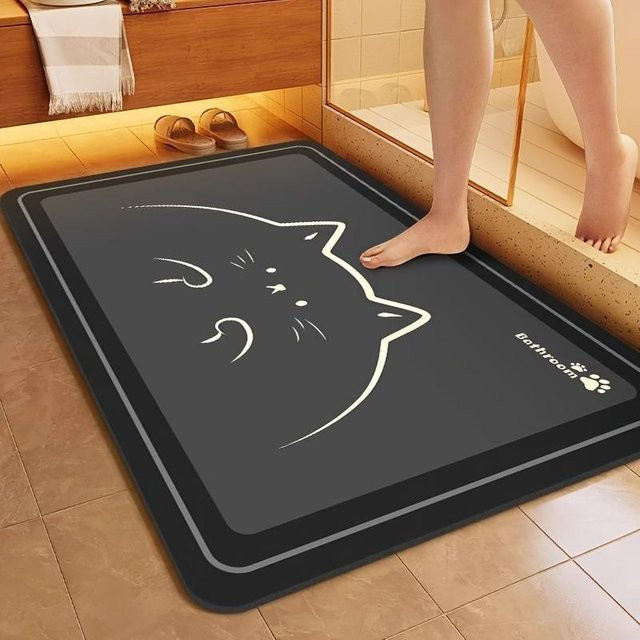 Ultraweiche Badematte Lucky Black Cat aus Polyester, schnelltrocknend und rutschfest, Farbe: Schwarz/Grau, B/T: 60 x 40 cm - Bild 1