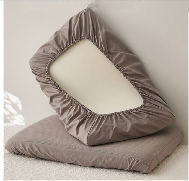 EGW Universal Kissenbezug aus reiner Baumwolle mit Gummiband und gesteppten Streifen, Grau, B/T: 40 x 60 cm - Bild 1