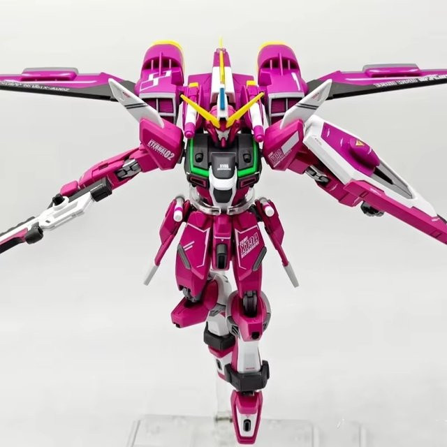 TAKARA TOMY HG 1/144 Infinite Justice ZGMF-X19A Mecha-Montagemodellbausatz, Actionfiguren - Bild 1