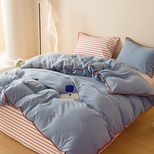 Bin Chi Textiles Bettwäsche-Set aus strapazierfähigem Polyester in Lila und Blau mit Farbblock-Design und Stickerei, bestehend aus Bettbezug, Kissenbezügen und Spannbettlaken, B/H: 150 x 200 cm - Bild 1