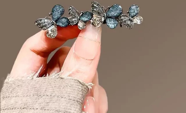 HIYAYZ Haarnadel Schmetterling mit Kristall Strass, Damen - Bild 1
