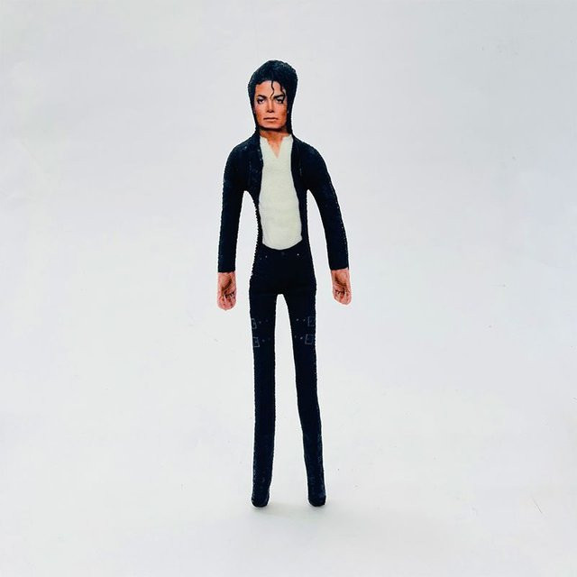 Yiran Health & Beauty Michael Jackson Gelenkige Plüschfigur, 28cm, ab 18 Jahre - Bild 1