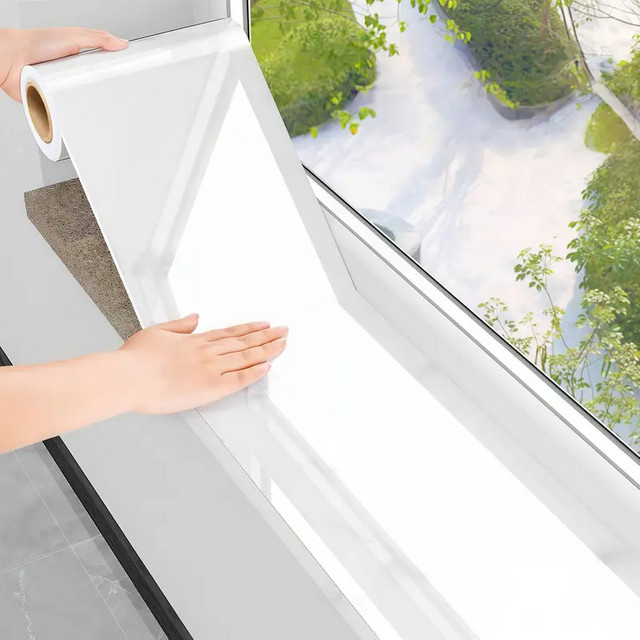Selbstklebende Kantenstreifen als dekorative Fußleisten und Zierleisten für Wand, Fensterbänke und Türrahmen - Bild 1