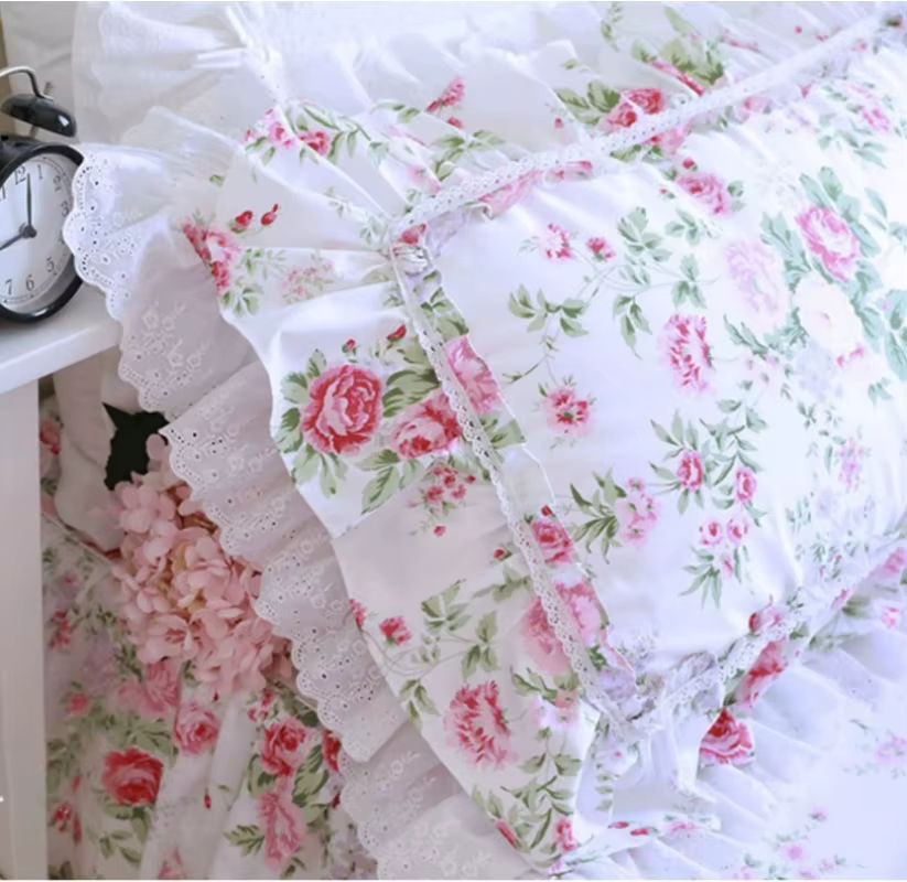 Julliette Dream Kissenbezug mit Rosen-Print und floraler Spitze, B/H: 50 x 70 cm - Bild 2