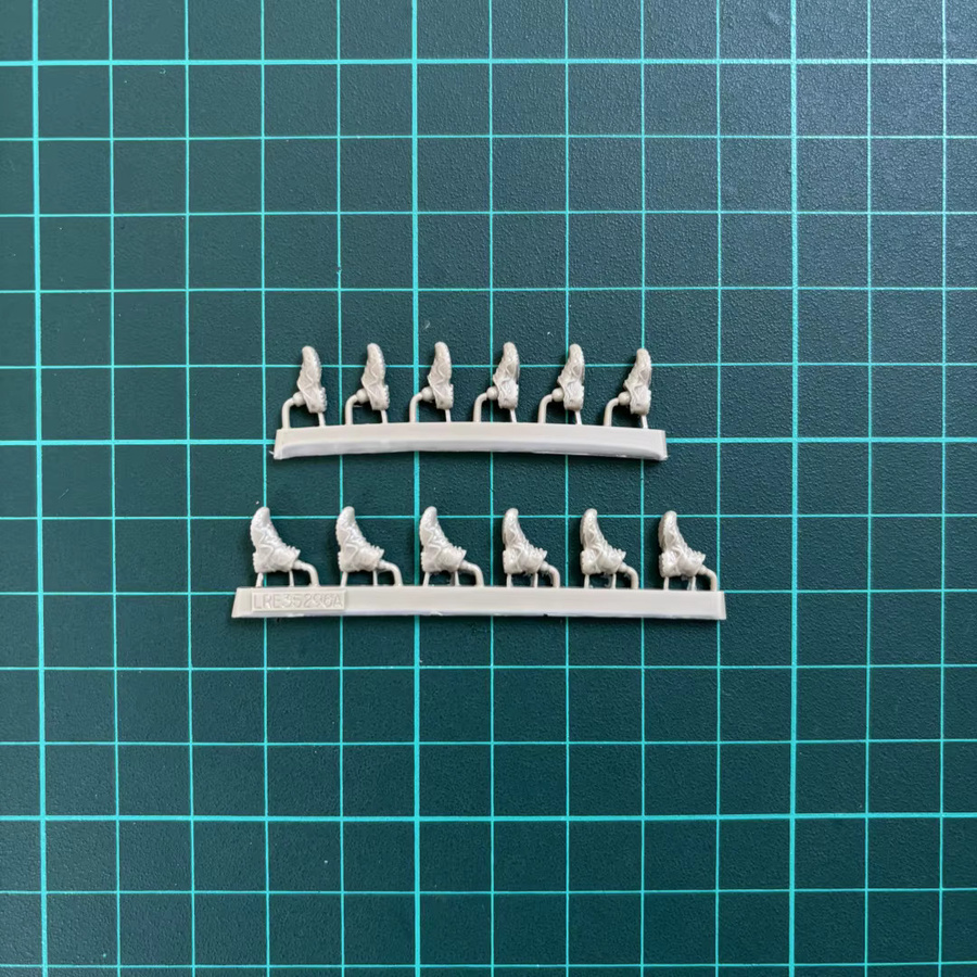 MEEKLION MODEL LOWA Zephyr GTX Stiefel, Unbemalter Harzmodellbausatz, 1/35 - Bild 2
