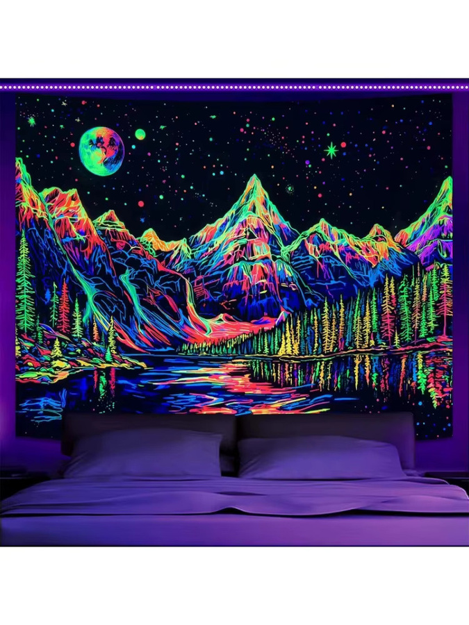 VIKAMA UV-reaktiver Wandbehang mit psychedelischem Galaxien-Wald-Motiv, Mehrfarbig, B/H: 130 x 130 cm - Bild 2