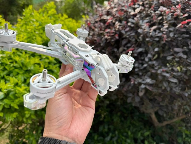 SpeedyBee Mario 5 FPV DIY Rahmen-Bausatz in Weiß - Bild 1