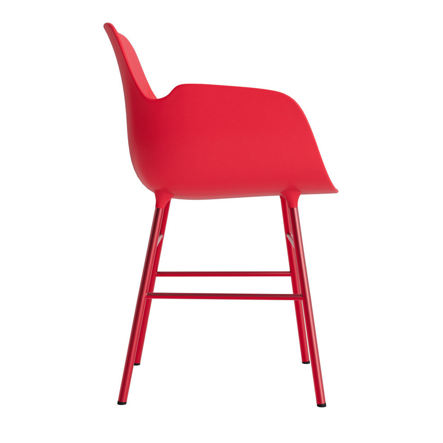 Normann Copenhagen Form Armlehnstuhl in Rot mit lackiertem Metallgestell im skandinavischen Design - Bild 2