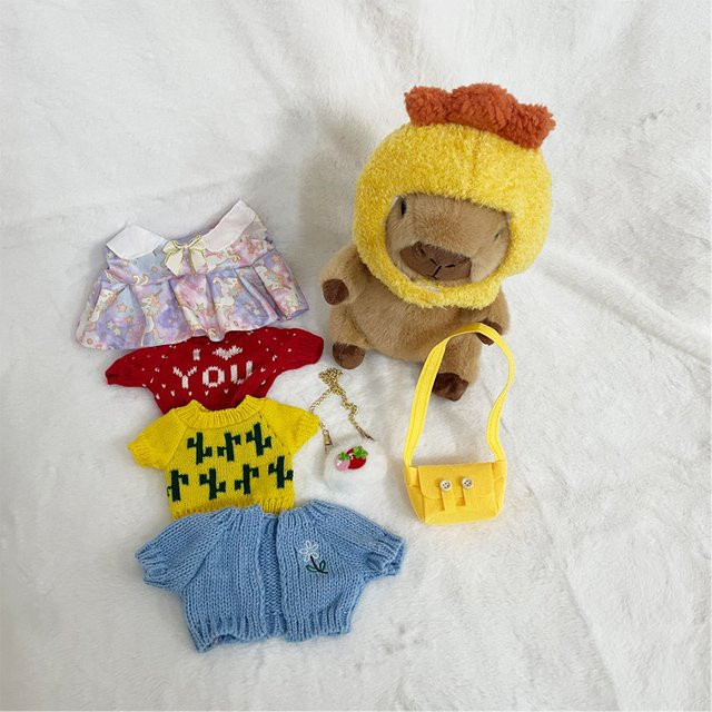 MIAOOWA Capybara Plüsch Puppe, mit Kleidung, Hut, Tasche, 25cm - Bild 1