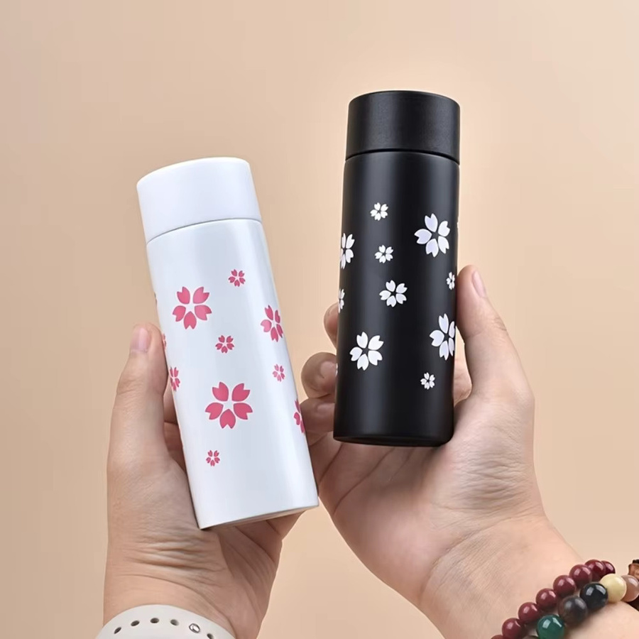 Mini Tragbare Thermoskanne aus 304 Edelstahl in Rot, Vakuum Thermoisolierung, 120ml Taschenbecher für Espresso - Bild 3