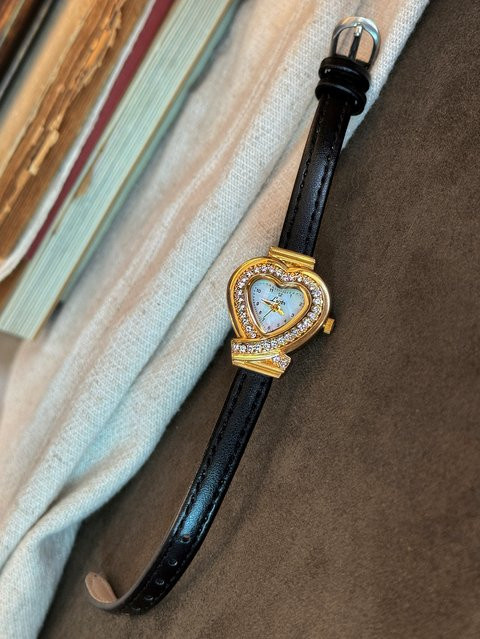 LSVTR Armbanduhr Quarz, herzförmig, Leder, Schwarz, Gold, Damen - Bild 1
