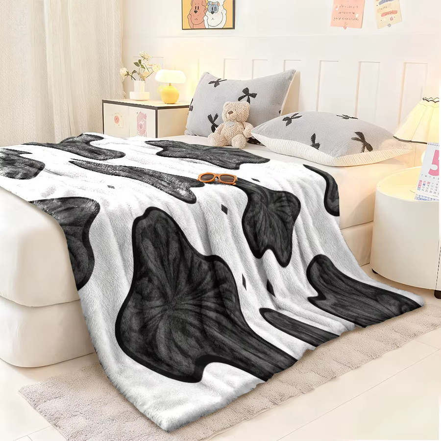 Gemütliche Flanell-Fleece-Decke mit Kuh-Print in Weiß, superwarme Überwurfdecke für Bett und Sofa - Bild 4