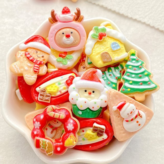 TSXJY 10er Set Weihnachts Dekoration aus Harz mit Schneemann, Cookie Mann und Baum in Multicolour für Scrapbooking und DIY Schmuckhandwerk - Bild 1