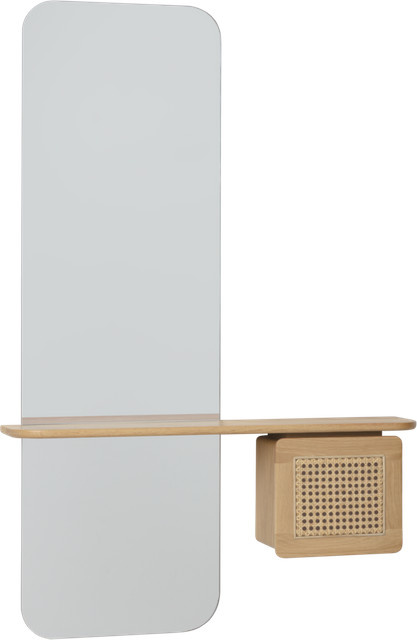 UMAGE One More Look Wandspiegel aus Eichenholz und Leder in Braun - Bild 1