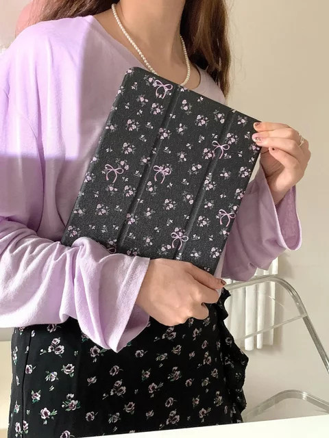 BLOCROSS Spiegel-Acryl Smart Case für iPad mit Stifthalter in Silver oder Black - Bild 1
