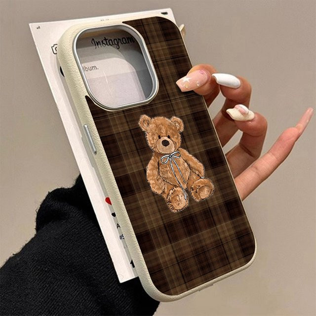 Stoßfeste Teddybär Handyhülle im Vintage-Karo-Design für Apple iPhone 17 16 15 14 13 12 11 Pro Max und Air in Braun und Schwarz - Bild 1