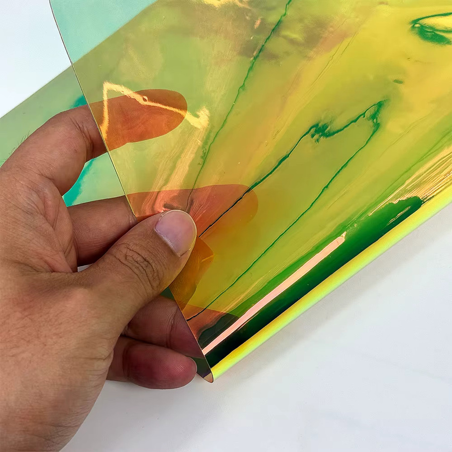 2er-Pack Holographische Irisierende PVC-Folie in Transparent Multicolour, Wasserdichter Stoff für DIY Handwerk und Nähen, B: 20 cm, H: 30 cm, Dicke: 0,3 mm - Bild 4