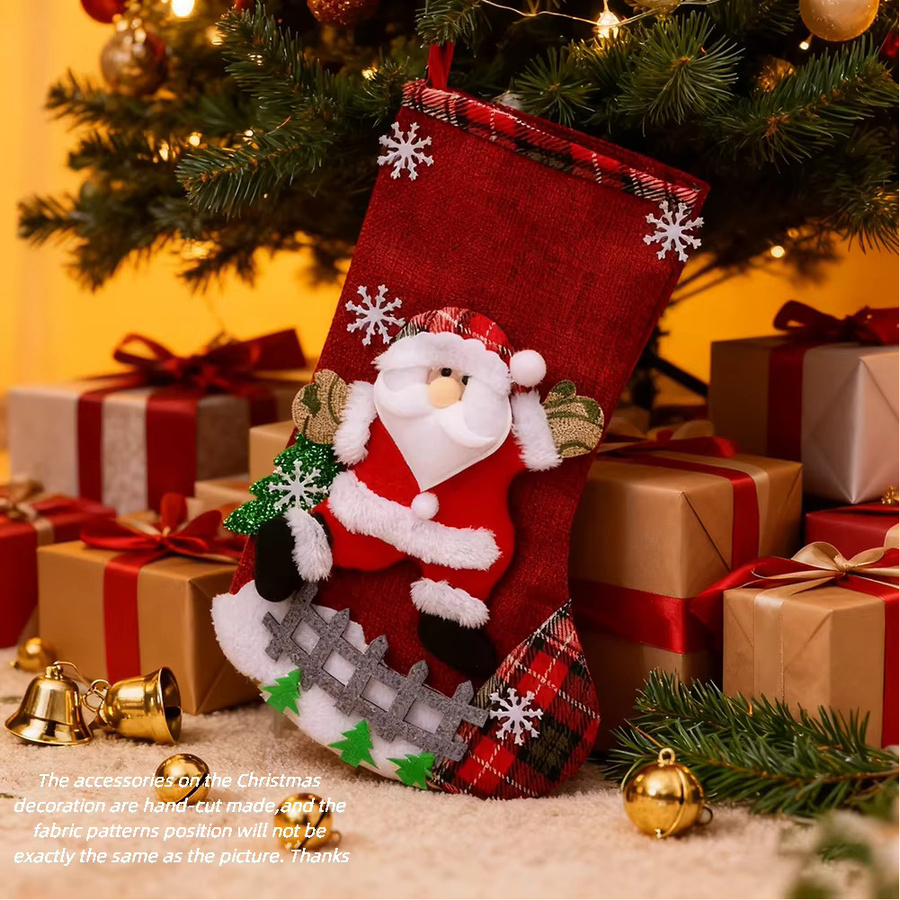2er-Set Weihnachtsstrümpfe in Rot mit Karomuster als Textil-Deko für den Weihnachtsbaum - Bild 3