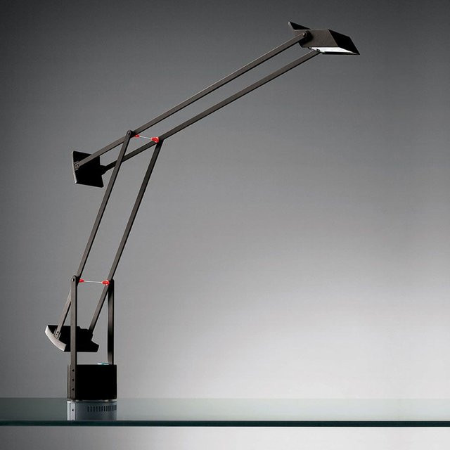 Artemide Tizio LED-Tischleuchte in Schwarz, verstellbare Schreibtischlampe - Bild 1