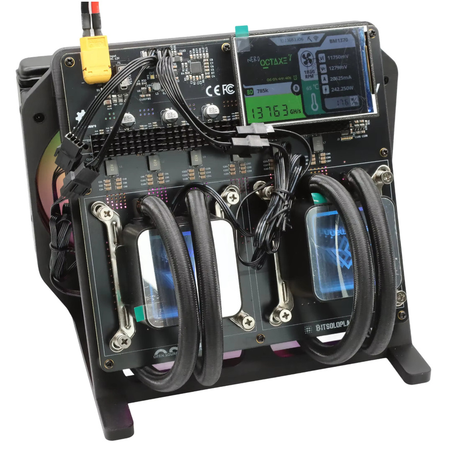 Nerdoctaxe Rev3.1 Hydro Open-Source Bitcoin-Miner mit 13,8 Th/s, 230 W und 3,5-Zoll-Display in Schwarz - Bild 2