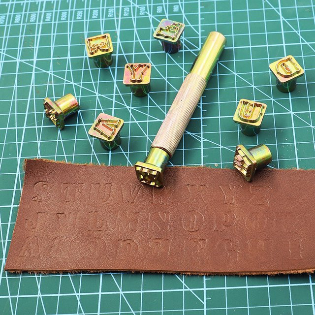 QJH Set edle Metallbuchstaben A-Z als Lederprägewerkzeug für dein DIY Lederprägung Kunsthandwerk - Bild 1