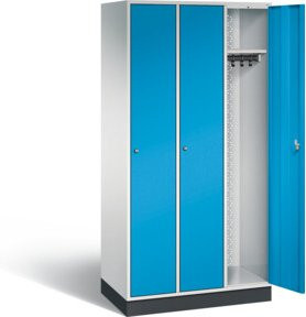 C+P Garderobenschrank Intro mit Front in Lichtblau und Korpus in Lichtgrau, H x B x T: 195 x 92 x 49 cm - Bild 1