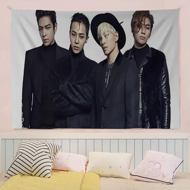 BIGBANG Rechteckiges Textil-Banner mit abstraktem Buchstaben-Design in Multicolour, Breite: 70 cm, Höhe: 50 cm - Bild 1