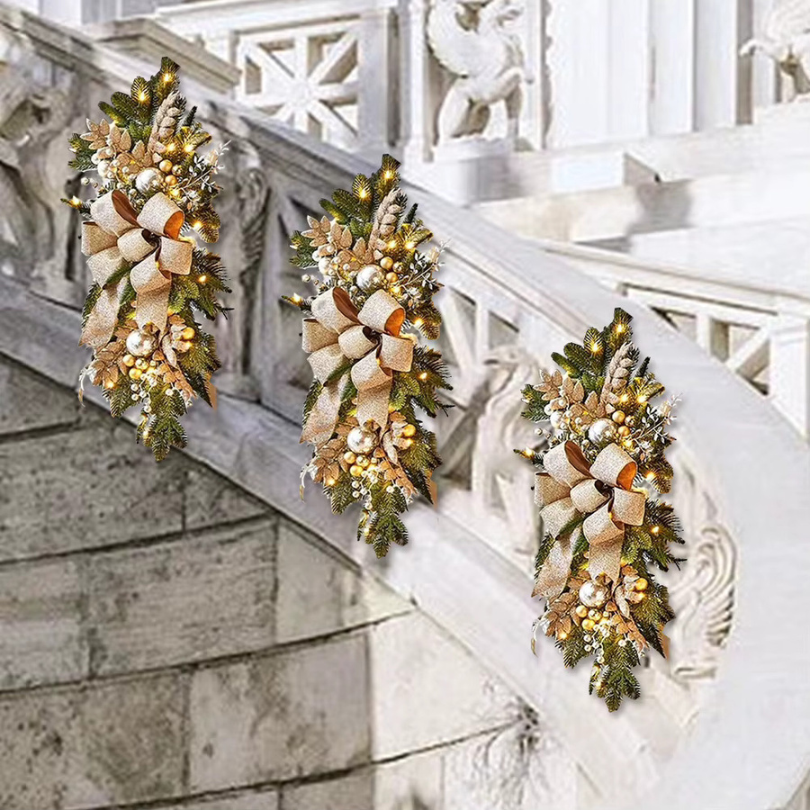 APWIKOGER Weihnachtskranz-Anhänger in Gold mit Textilblättern und Lichtatmosphäre zur Dekoration von Treppe, Haustür oder Fenster, B/T/H: 45 x 20 x 20 cm - Bild 3