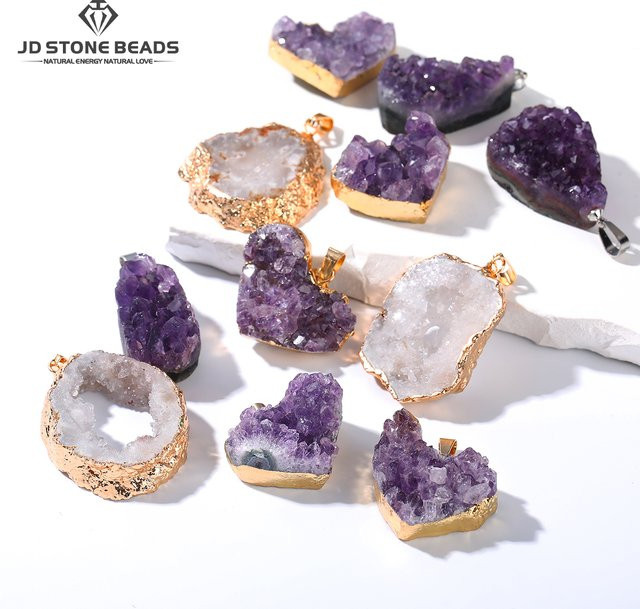 Amethyst-Cluster-Herzform-Anhänger, Kristall, Gold, Unisex - Bild 1