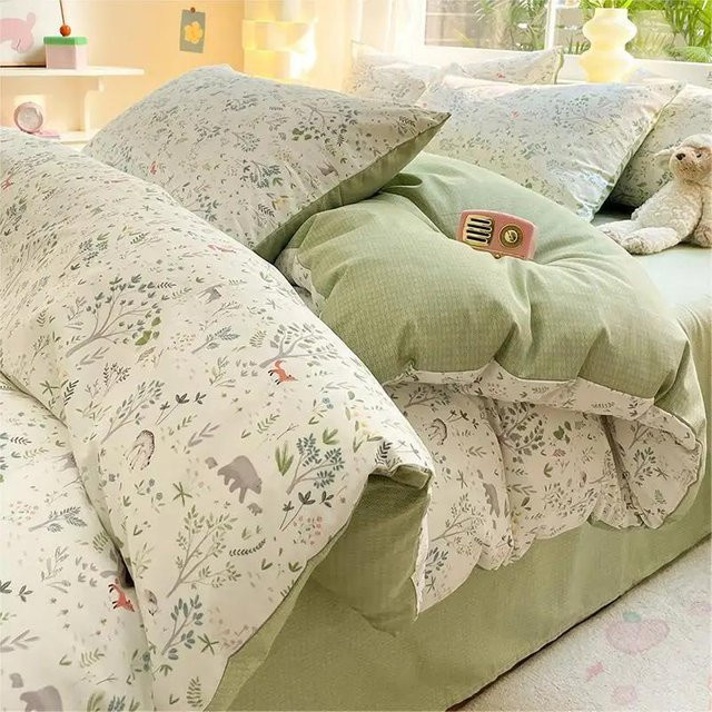 Bin Chi Textiles Bettwäsche-Set mit Blumenmuster aus 100% Baumwolle, Farbe Grün, 4-teilig, B/H: 200 x 230 cm - Bild 1