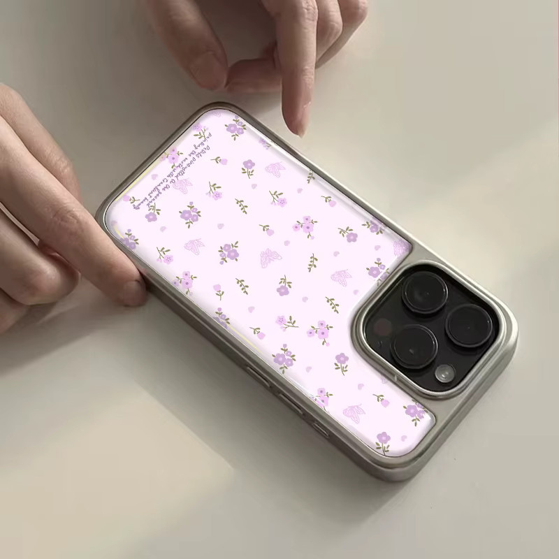 DecoPhone Handyhülle mit lila Blumen und Schmetterlingen, Hydrogel-Rückplatte und silbernem Rand, stoßfest für iPhone 17 16 15 14 Pro Max, Lila/Silber - Bild 2
