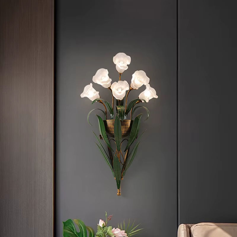 Wecus Wandleuchte im pastoralen Design mit Blumenmotiv in Weiß und Rosa für Wohnzimmer und Nachttisch - Bild 2