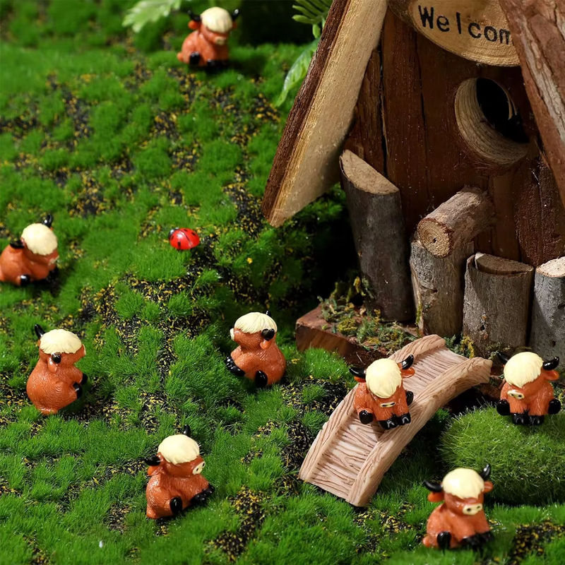 Set aus niedlichen Mini Hochland-Kuh Figuren aus Kunstharz in Braun für dein Garten-Ornament oder DIY Mikro-Landschaft Handwerk - Bild 3