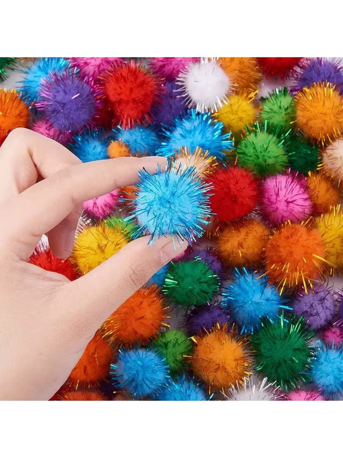 Glitzernde Pom Pom Kugeln für Weihnachtsdeko und DIY Bastelarbeiten, Mehrfarbig, Durchmesser: 10-30 mm - Bild 6
