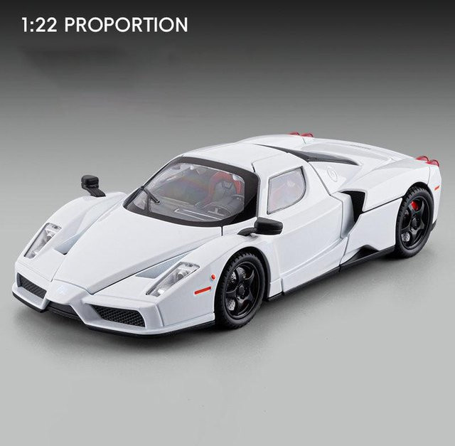 Linyi toy car Enzo Sportwagen Modell, 1:24, Metall, mit Licht und Sound - Bild 1