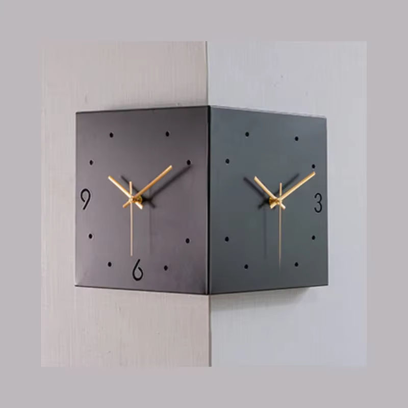 Moderne quadratische Eckwanduhr aus Metall in Blau und Gold, geräuschlose analoge Wanduhr mit arabischer Ziffernskala zur Wandmontage - Bild 3