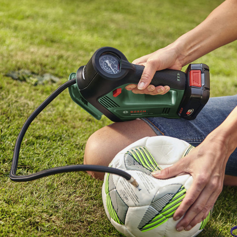 Bosch UniversalPump 18V Akku-Druckluftpumpe in Grün und Schwarz - Bild 4