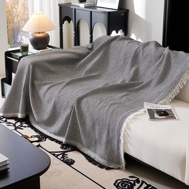 Rutschfeste Chenille-Sofadecke von Your Warm Home in Grau, 90 x 90 cm - Bild 1
