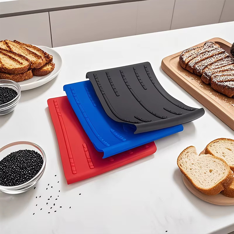 Multifunktionaler Silikon-Küchenhandschuh-Ersatz als hitzebeständiger Anti-Rutsch-Clip für Grill und Brot, Farben: Blau und Rot - Bild 3