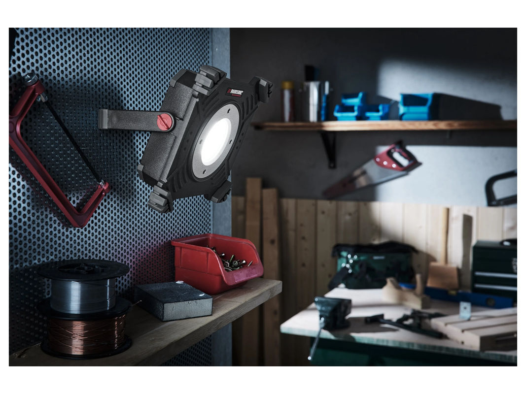 PARKSIDE PERFORMANCE Akku Arbeitsstrahler PALA 4000 A1, LED COB Flutlicht, 4000 lm, Schwarz, IP65, Aluminium - Bild 2
