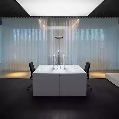 Belux Kido LED Stehleuchte in Schwarz mit asymmetrischem Design und T-Fuß, 4.000 K Kaltweiß - Bild 1