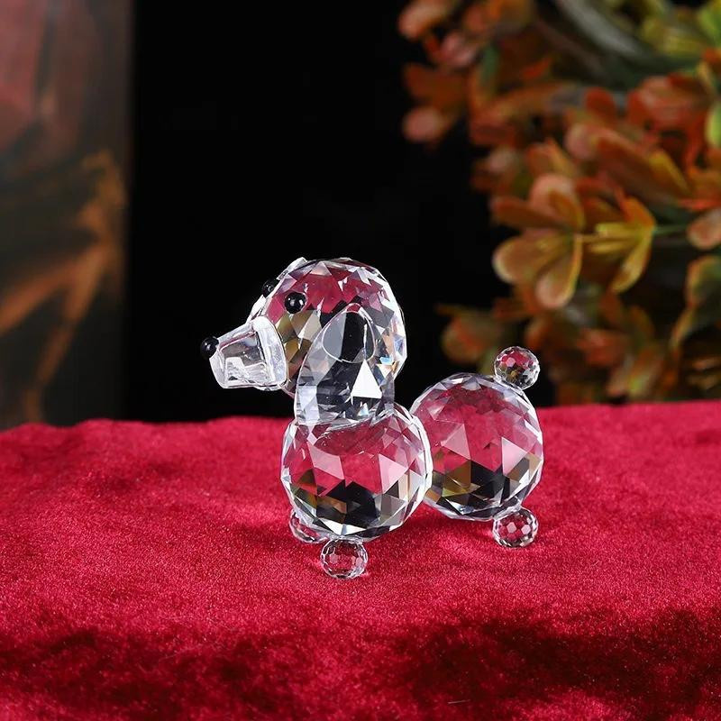 Kristall-Hundefigur aus geschliffenem K9-Glas von Yiran Furniture, transparentes Ornament als Briefbeschwerer und Deko-Statue, H x B x T: 7,1 x 5,5 x 5,5 cm - Bild 3