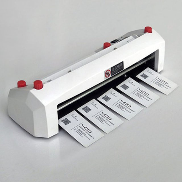 Elektrischer Kartenschneider Sk316 für A4 und Visitenkarten 90x54mm in Weiß - Bild 1