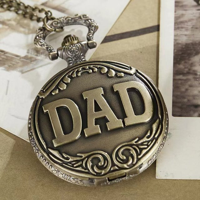 Vintage Quarz Taschenuhr in Bronze mit kunstvoller Schnitzerei für Herren - Bild 1
