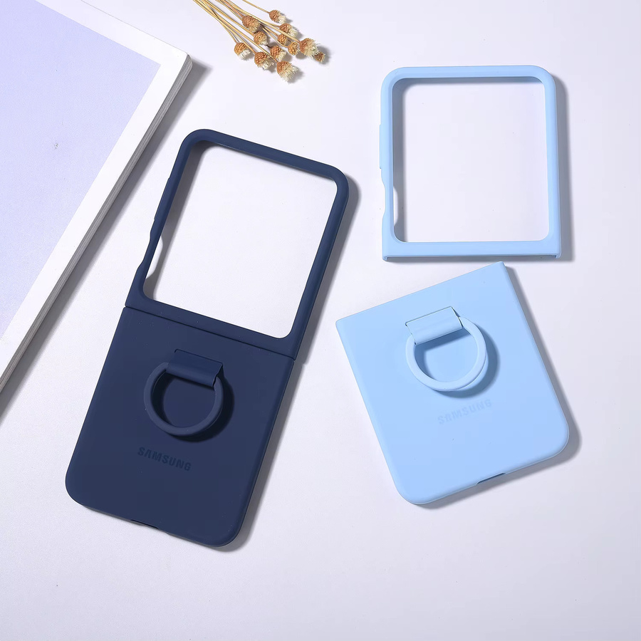 Samsung Galaxy Z Flip 6 Schutzhülle aus flüssigem Silikon in Blau mit integriertem Ring - Bild 1